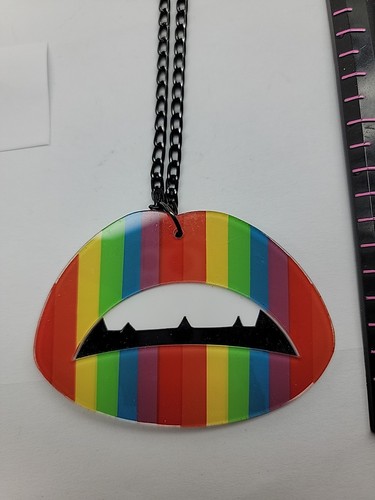 Necklace novelty rainbow - rainbow, lips